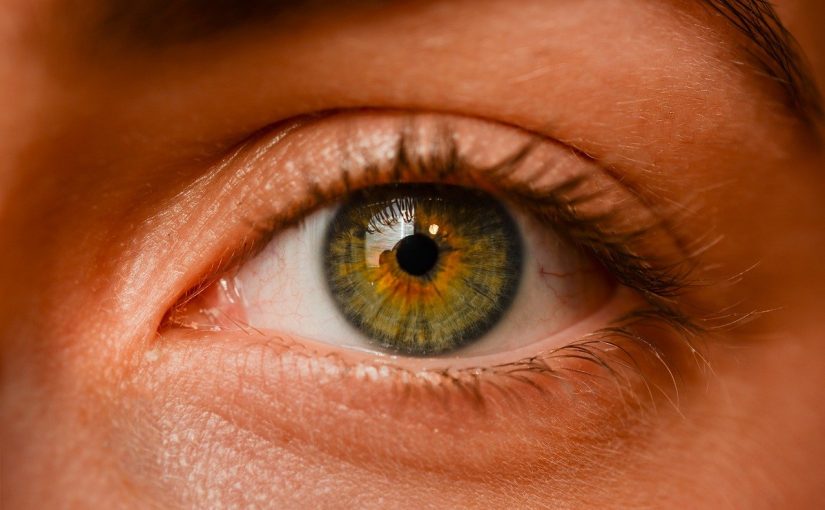 Oczy to osobliwy narząd. To naturalnie dzięki nim rozróżniamy.